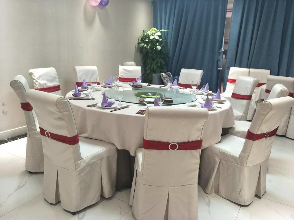 Perthden Hotel Шънджън Екстериор снимка