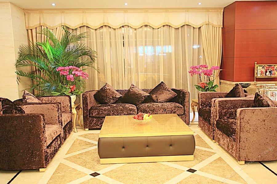 Perthden Hotel Шънджън Екстериор снимка