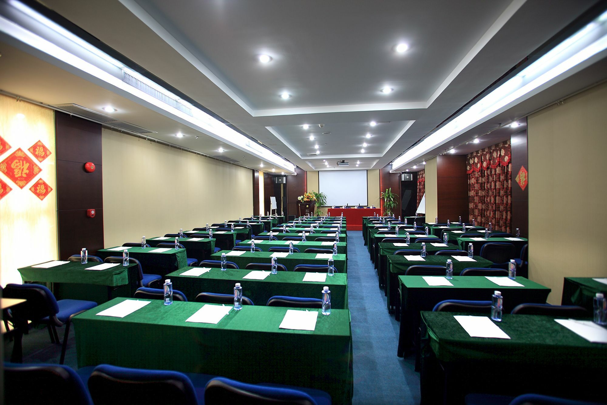 Perthden Hotel Шънджън Екстериор снимка