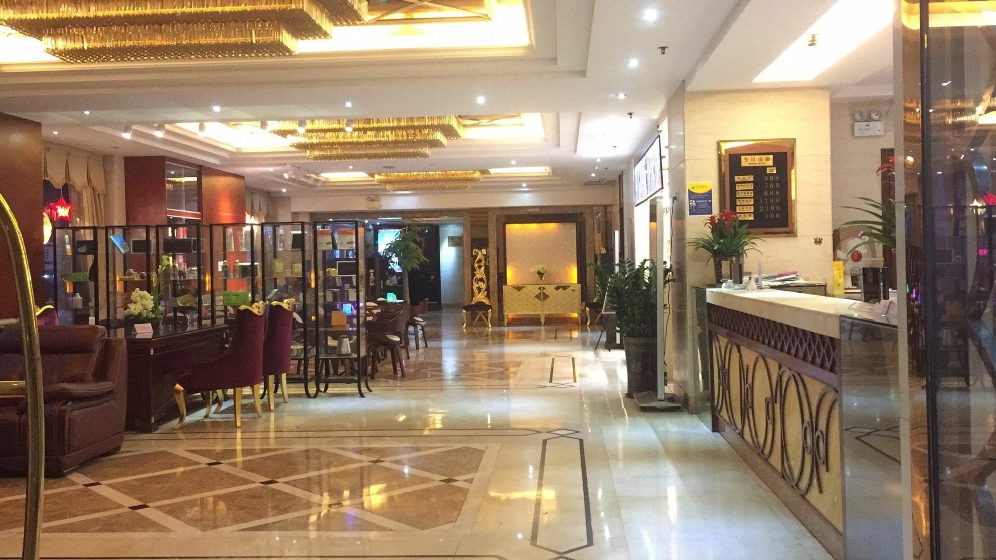 Perthden Hotel Шънджън Екстериор снимка